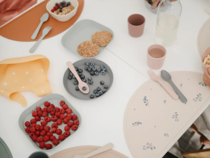 Baby-silicone-placemats-800x600.png